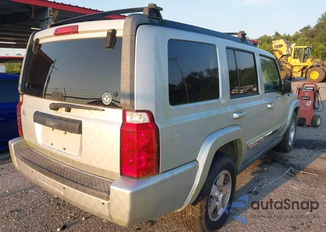 2010 Jeep Commander Sport z USA, uszkodzony, nr VIN 1J4RH4GK9AC131503